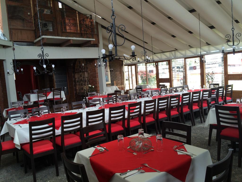 Hosteria Rosa Blanca Пуэмбо Экстерьер фото