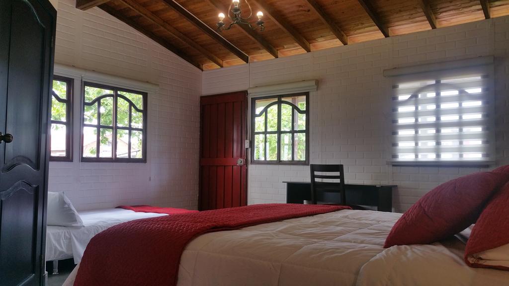 Hosteria Rosa Blanca Пуэмбо Экстерьер фото