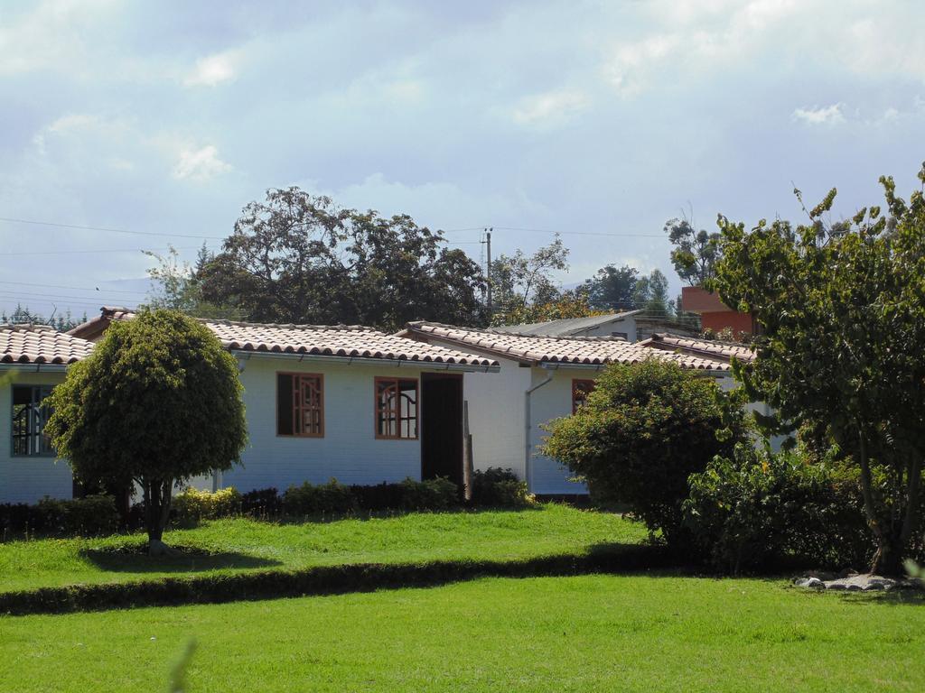 Hosteria Rosa Blanca Пуэмбо Экстерьер фото